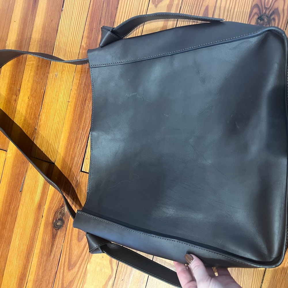 Able Addison Bag - Picture 7 of 7